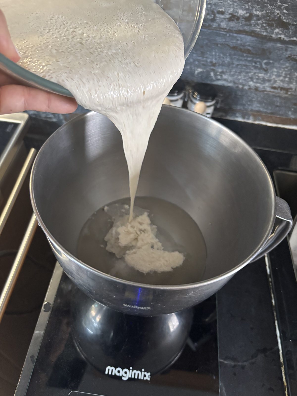 Pain de campagne au levain, Phase 1 : Préparation de la pâte, photo 2