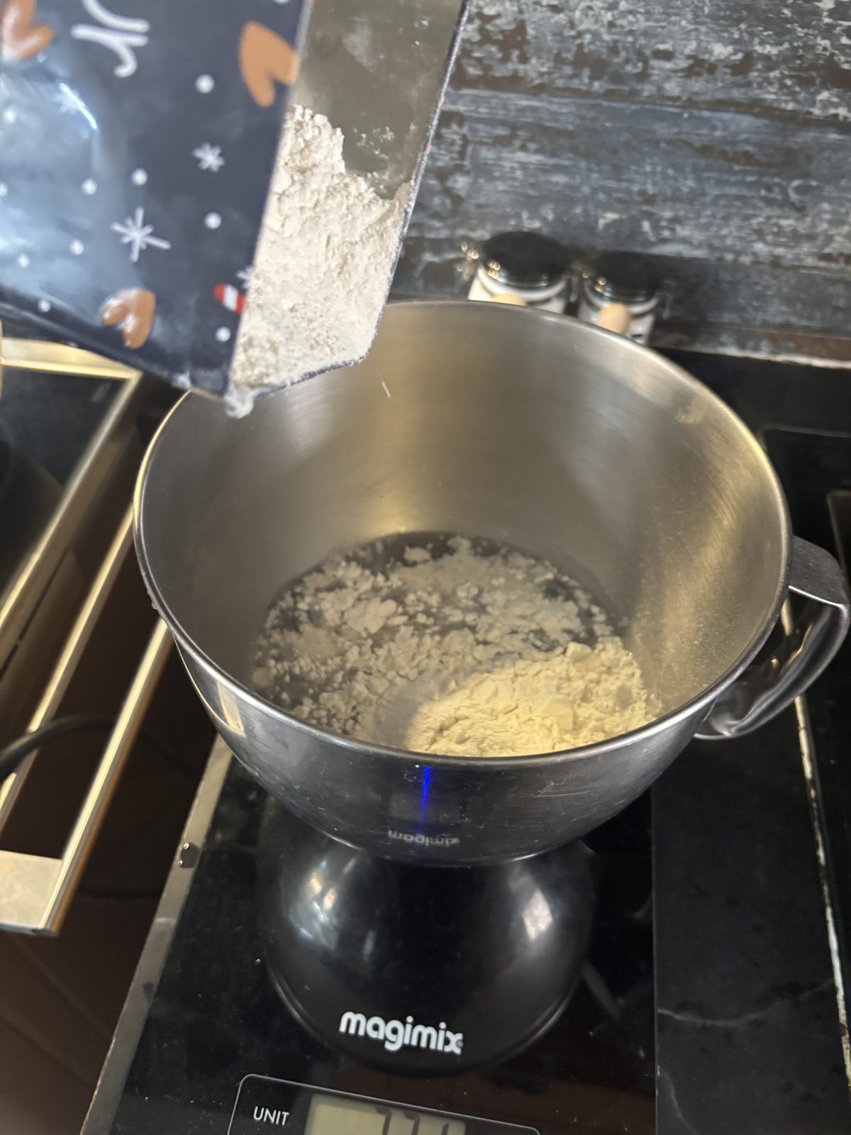 Pain de campagne au levain, Phase 1 : Préparation de la pâte, photo 4